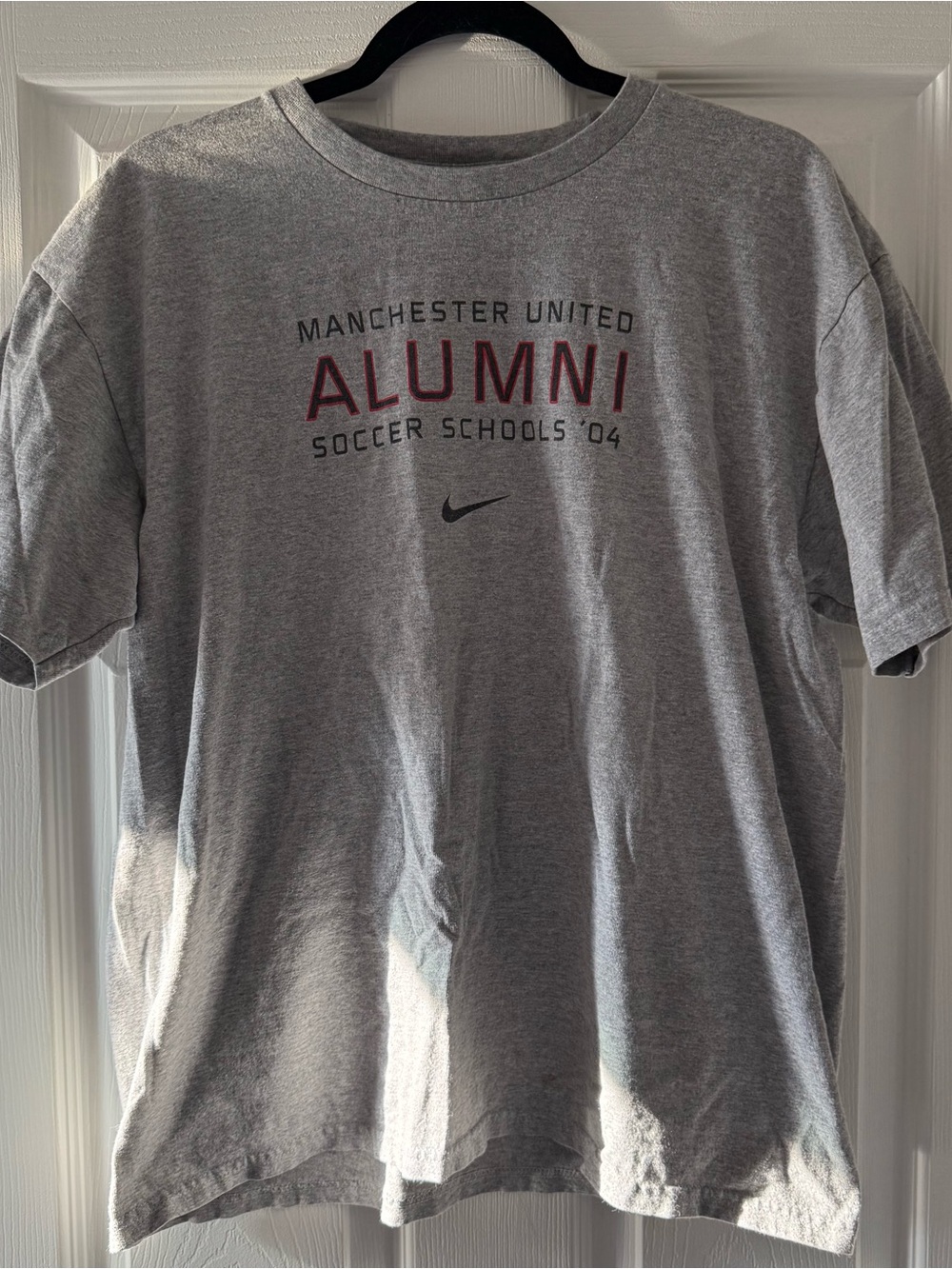 Vintage 2004 Nike Manchester United Alumni Soccer Schools T-Shirt Gray Size M